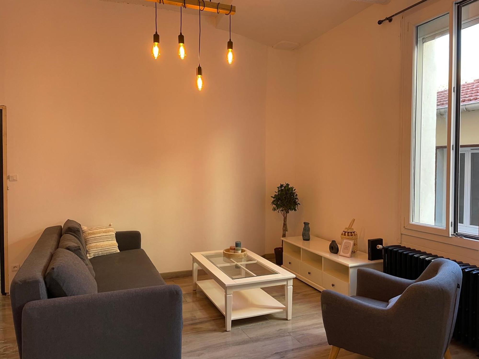 Appartement Coquet Dans Le Centre De Mèze المظهر الخارجي الصورة