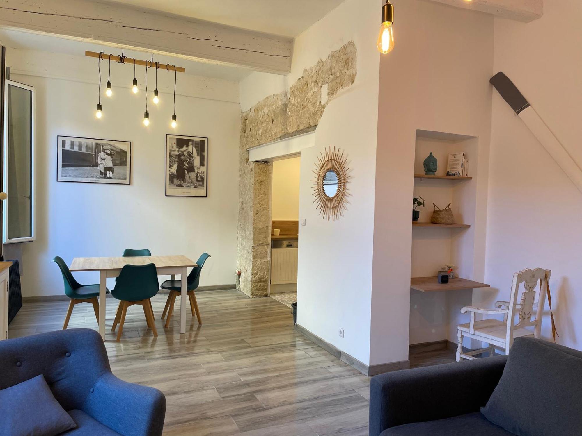 Appartement Coquet Dans Le Centre De Mèze المظهر الخارجي الصورة